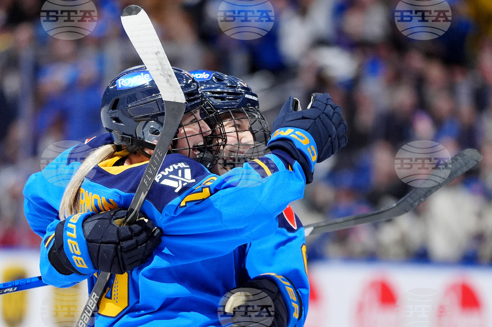 PWHL Goldeneyes Sceptres Hockey