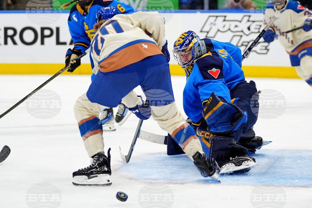 PWHL Goldeneyes Sceptres Hockey