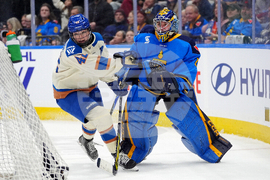 PWHL Goldeneyes Sceptres Hockey