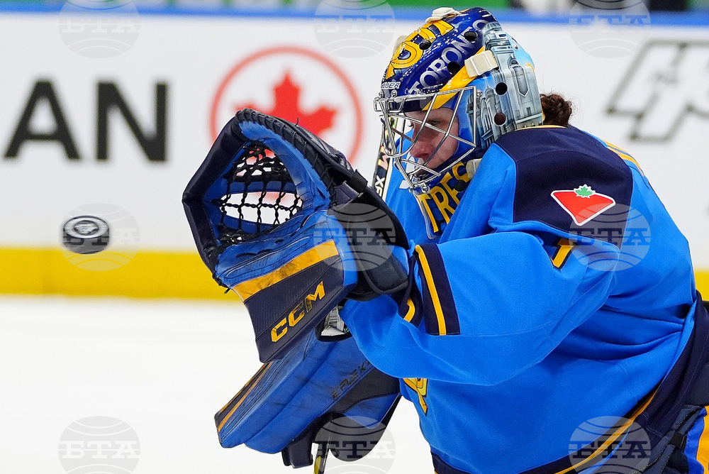 PWHL Goldeneyes Sceptres Hockey