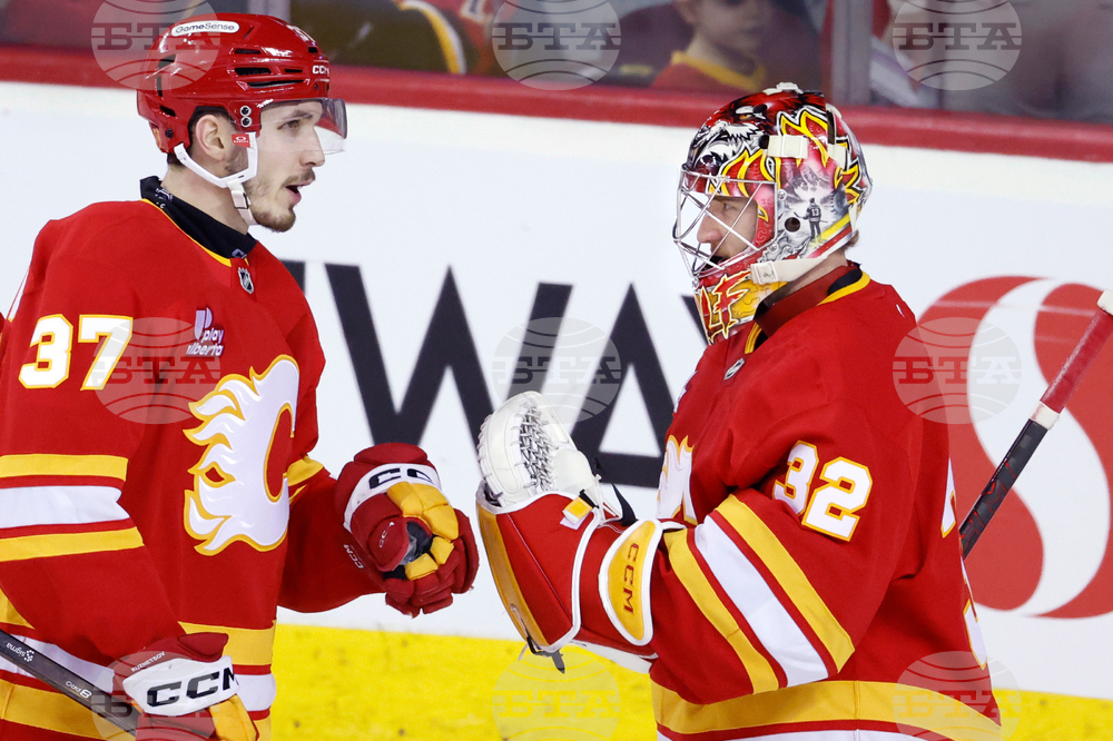 Islanders Flames Hockey