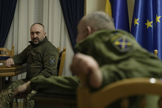 Зеленски разпореди проверка и оценка на ръководителите на украинските регионални служби за набиране на войници