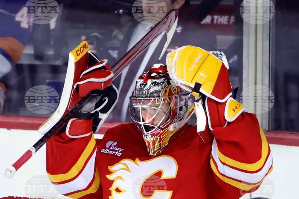 Islanders Flames Hockey