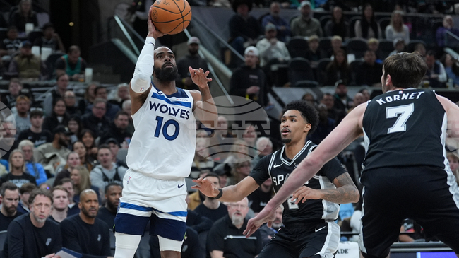 Ветеранът Майк Конли се завърна в Минесота Тимбъруулвс в НБА