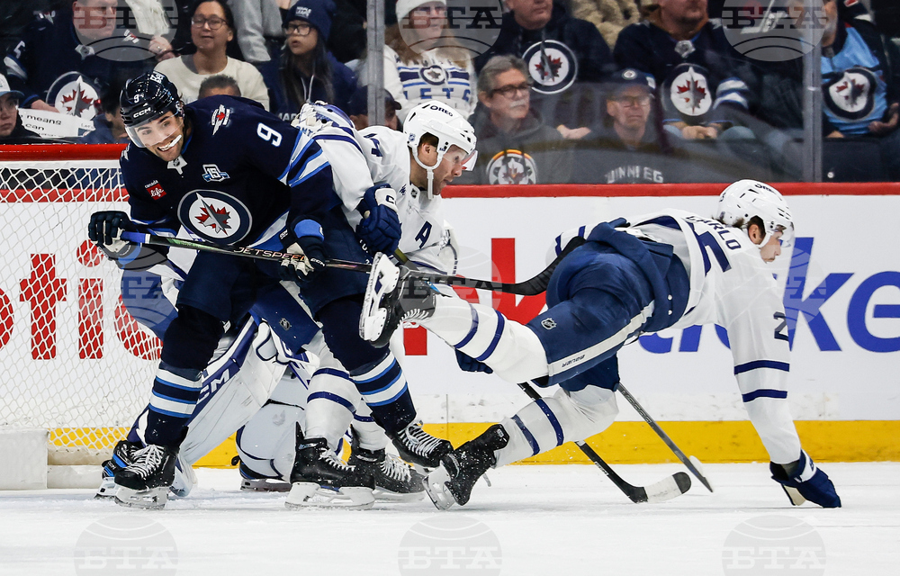 Maple Leafs Jets Hockey