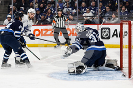 Maple Leafs Jets Hockey