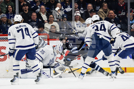 Maple Leafs Jets Hockey