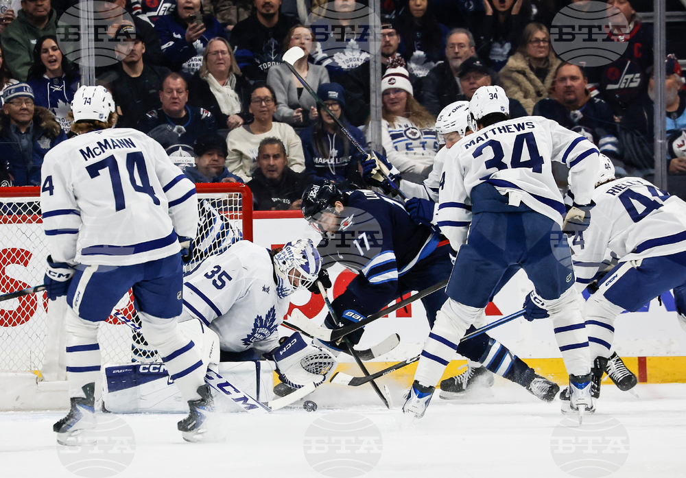 Maple Leafs Jets Hockey