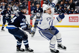 Maple Leafs Jets Hockey