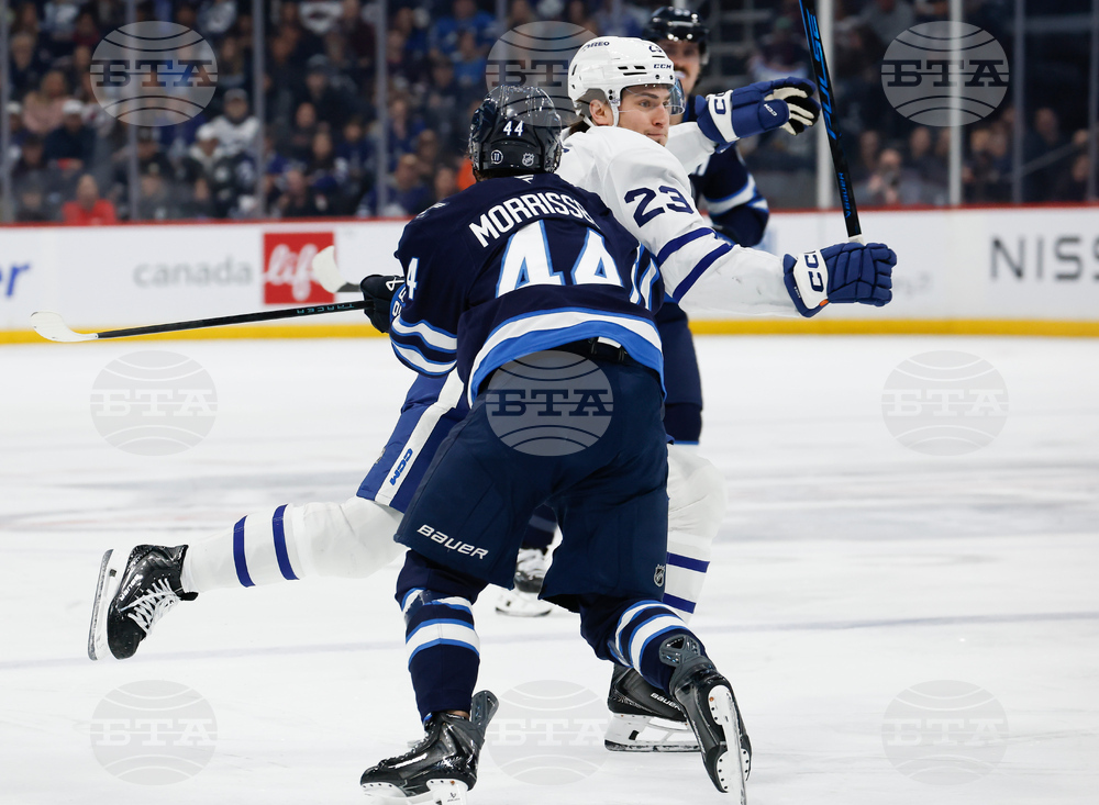 Maple Leafs Jets Hockey