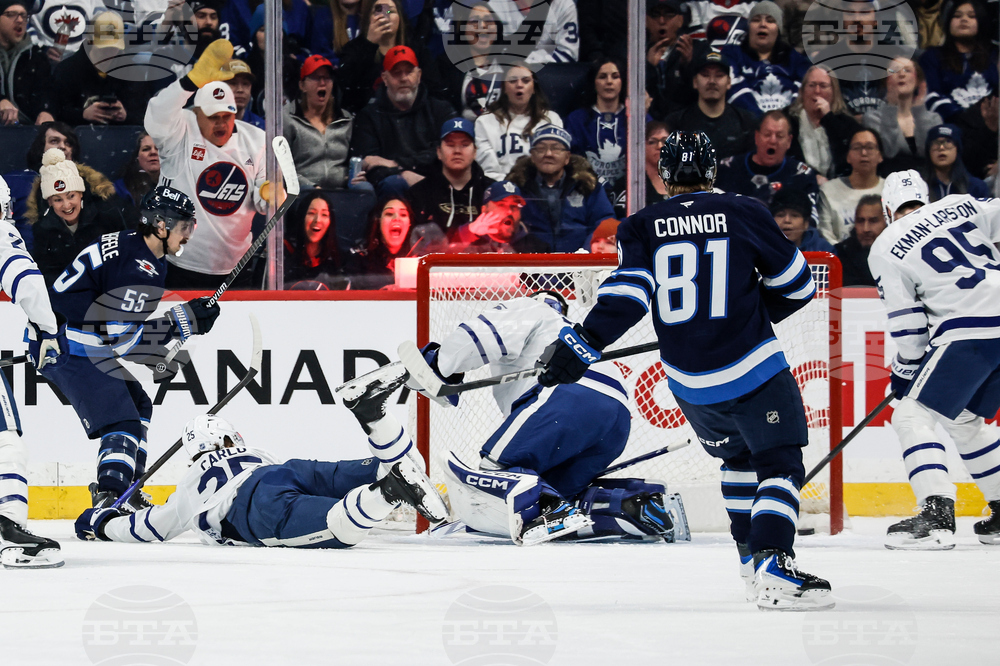 Maple Leafs Jets Hockey