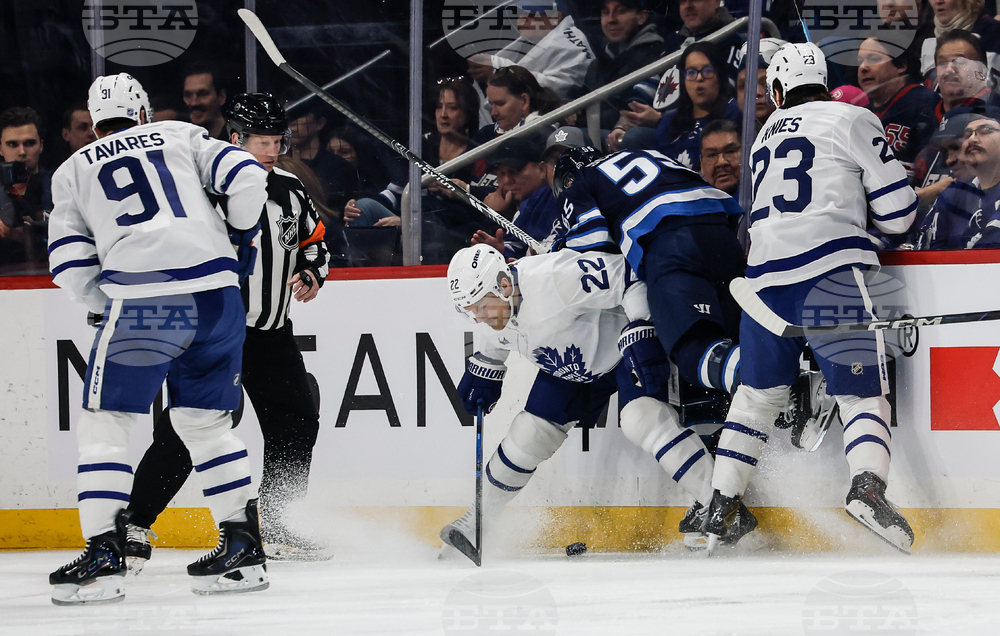 Maple Leafs Jets Hockey