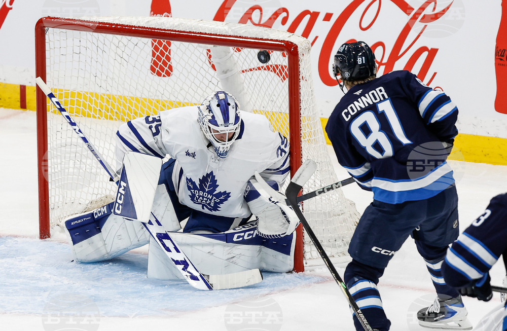 Maple Leafs Jets Hockey