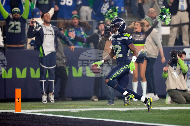 APTOPIX 49ers Seahawks Football