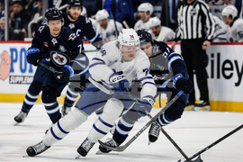 Maple Leafs Jets Hockey