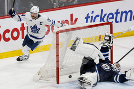 Maple Leafs Jets Hockey