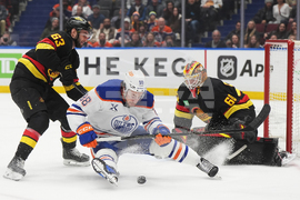 Oilers Canucks Hockey