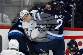 Maple Leafs Jets Hockey