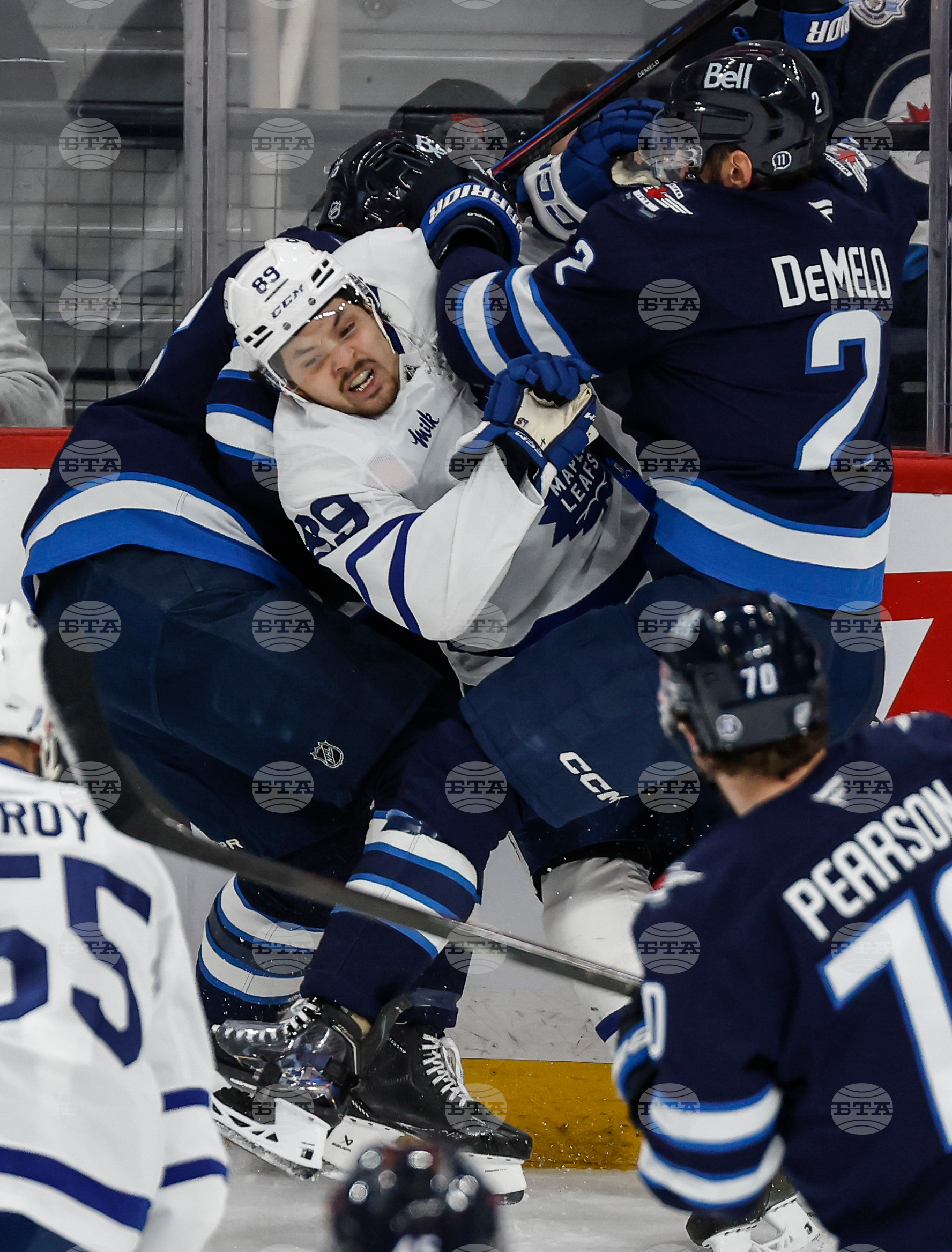 Maple Leafs Jets Hockey