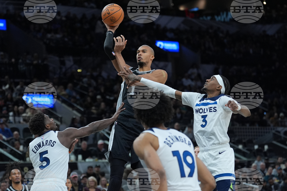 Timberwolves Spurs Basketball