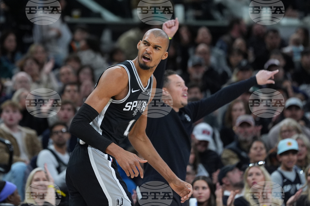 Timberwolves Spurs Basketball