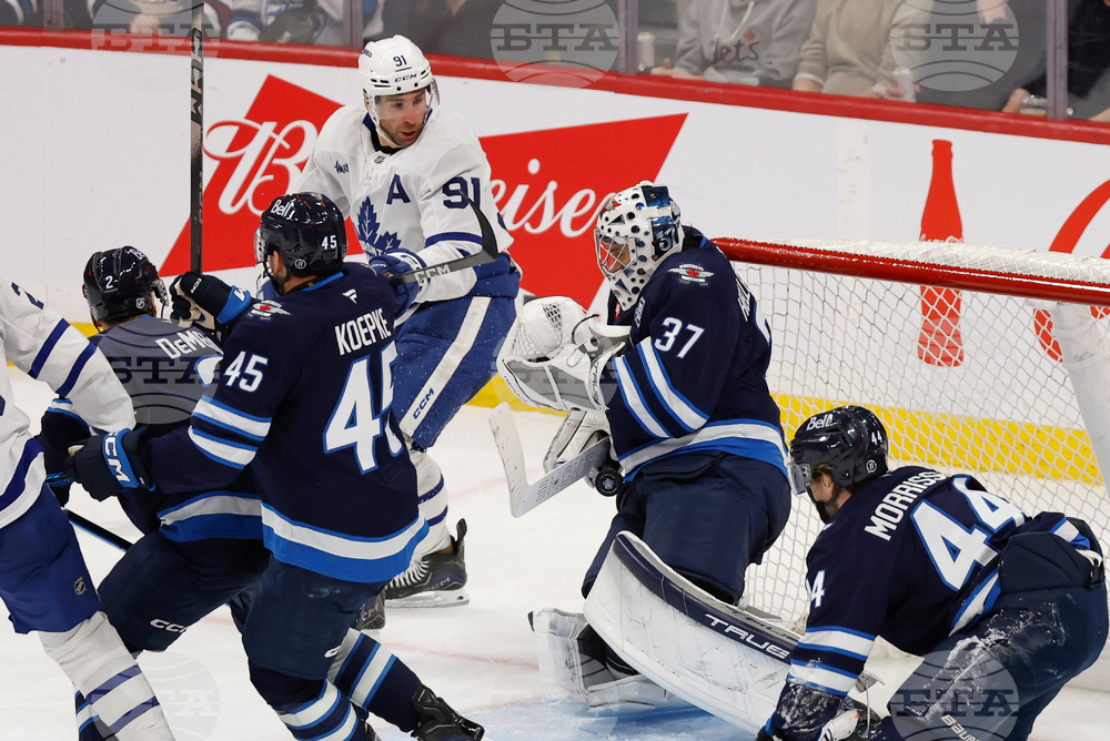 Maple Leafs Jets Hockey