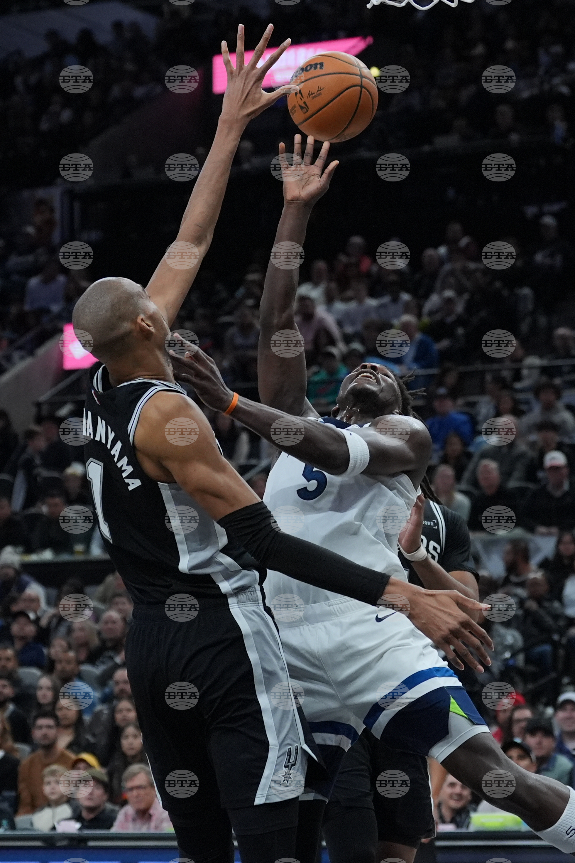 Timberwolves Spurs Basketball
