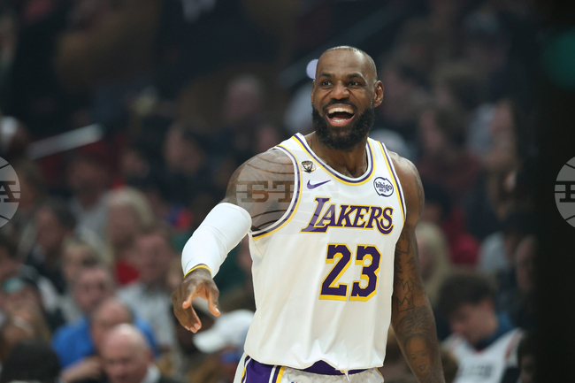 Lakers Trail Blazers Basketball