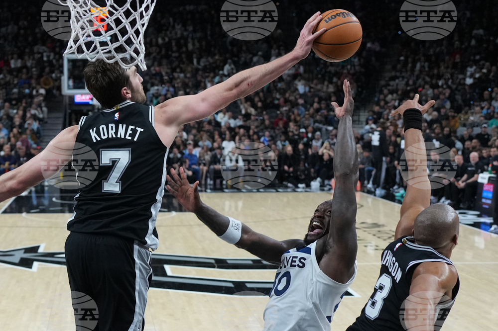 APTOPIX Timberwolves Spurs Basketball