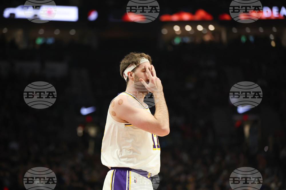 Lakers Trail Blazers Basketball