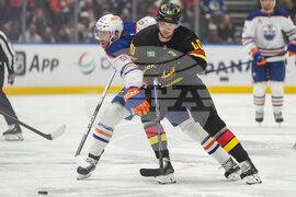 Oilers Canucks Hockey