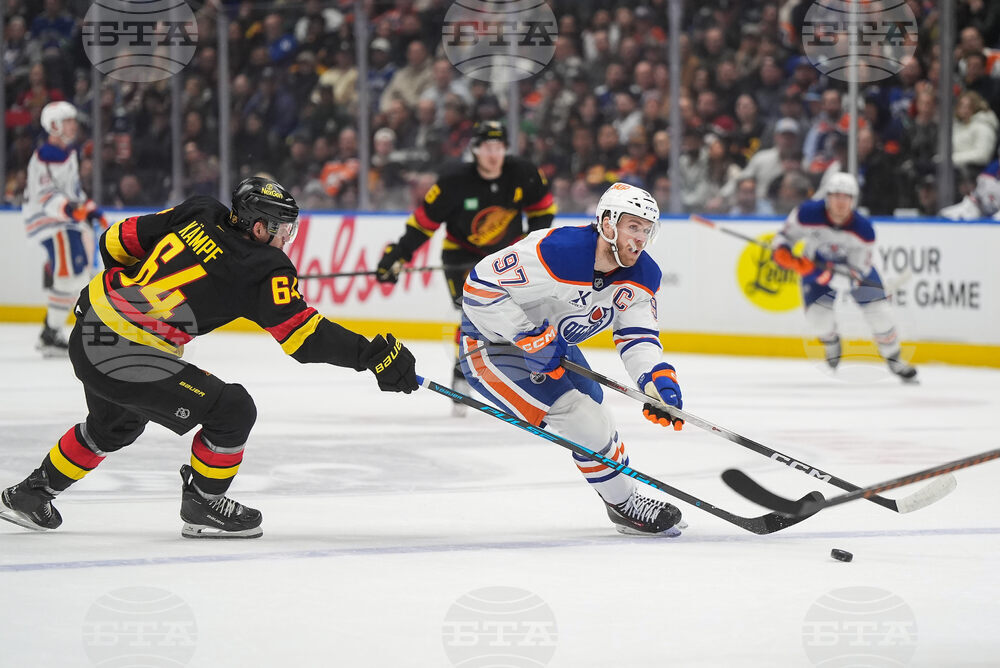 Oilers Canucks Hockey