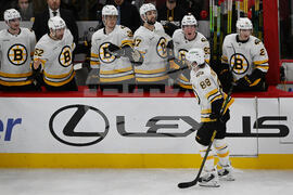 Bruins Blackhawks Hockey