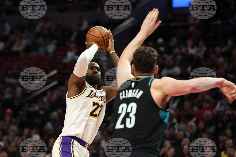 Lakers Trail Blazers Basketball