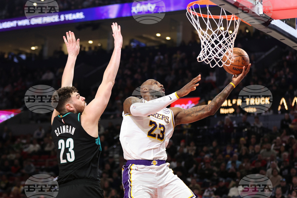 Lakers Trail Blazers Basketball