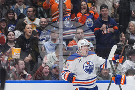 Oilers Canucks Hockey