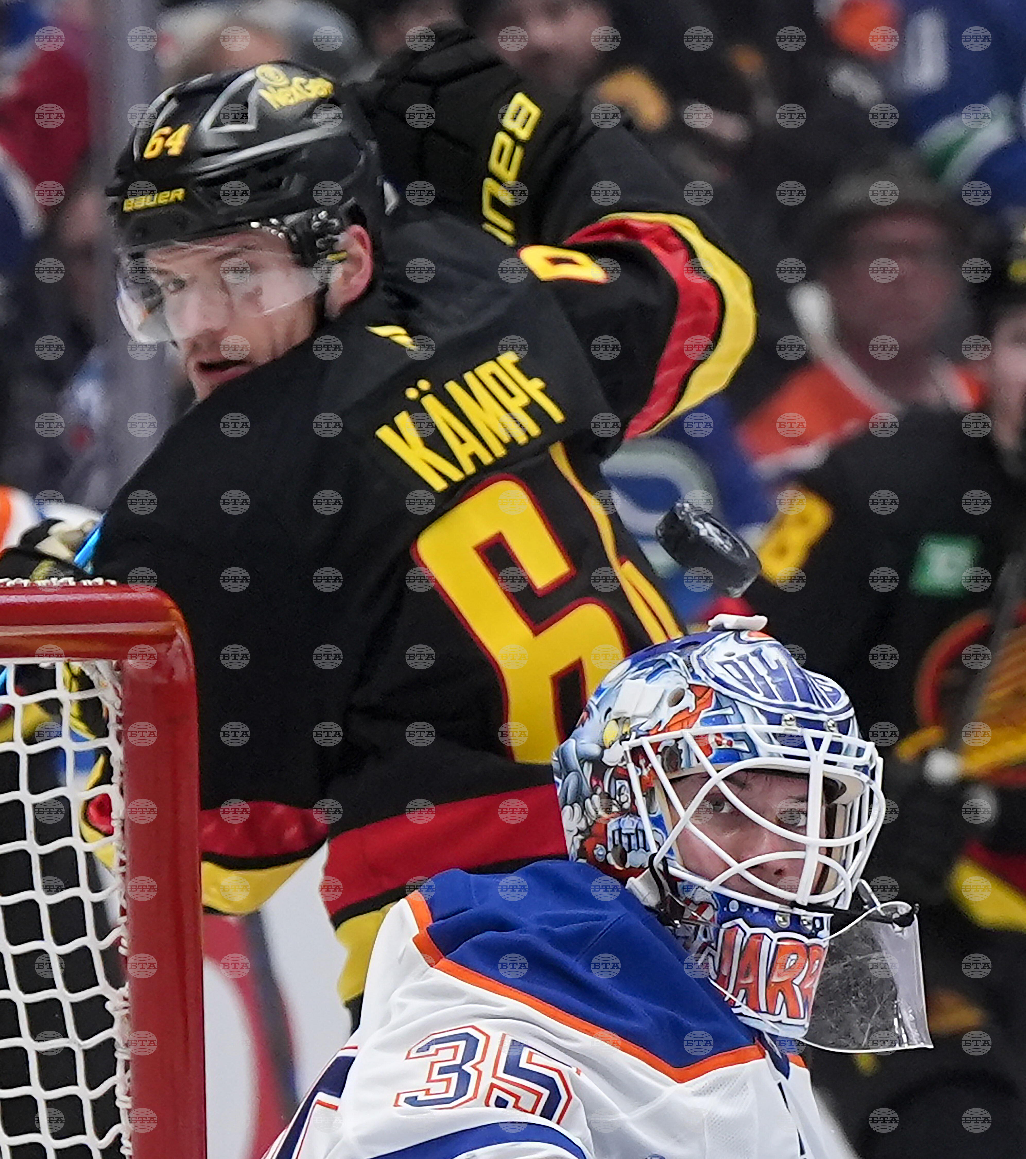 Oilers Canucks Hockey