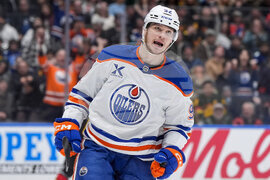 Oilers Canucks Hockey