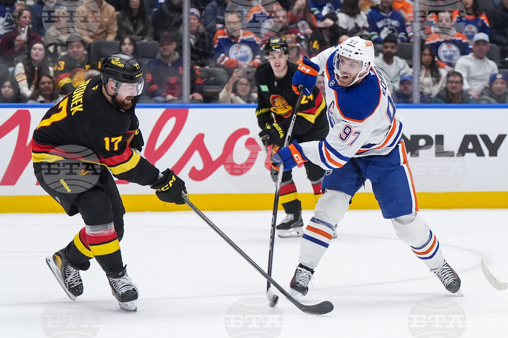 Oilers Canucks Hockey