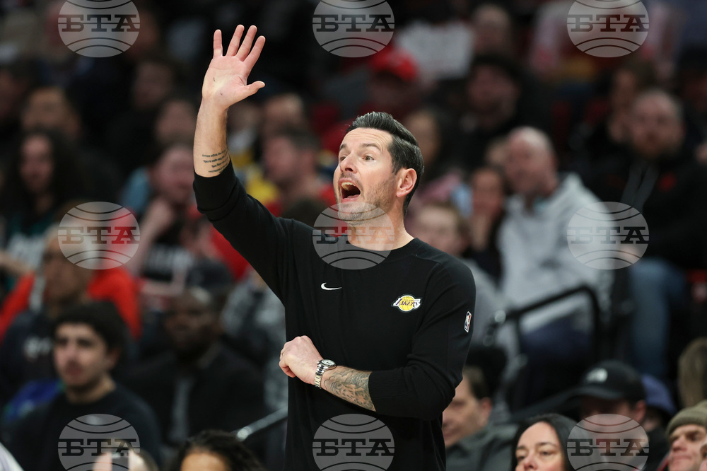 Lakers Trail Blazers Basketball