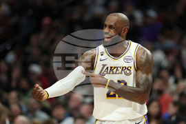Lakers Trail Blazers Basketball