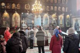 Добрич - храм „Св. Троица" - неделна служба