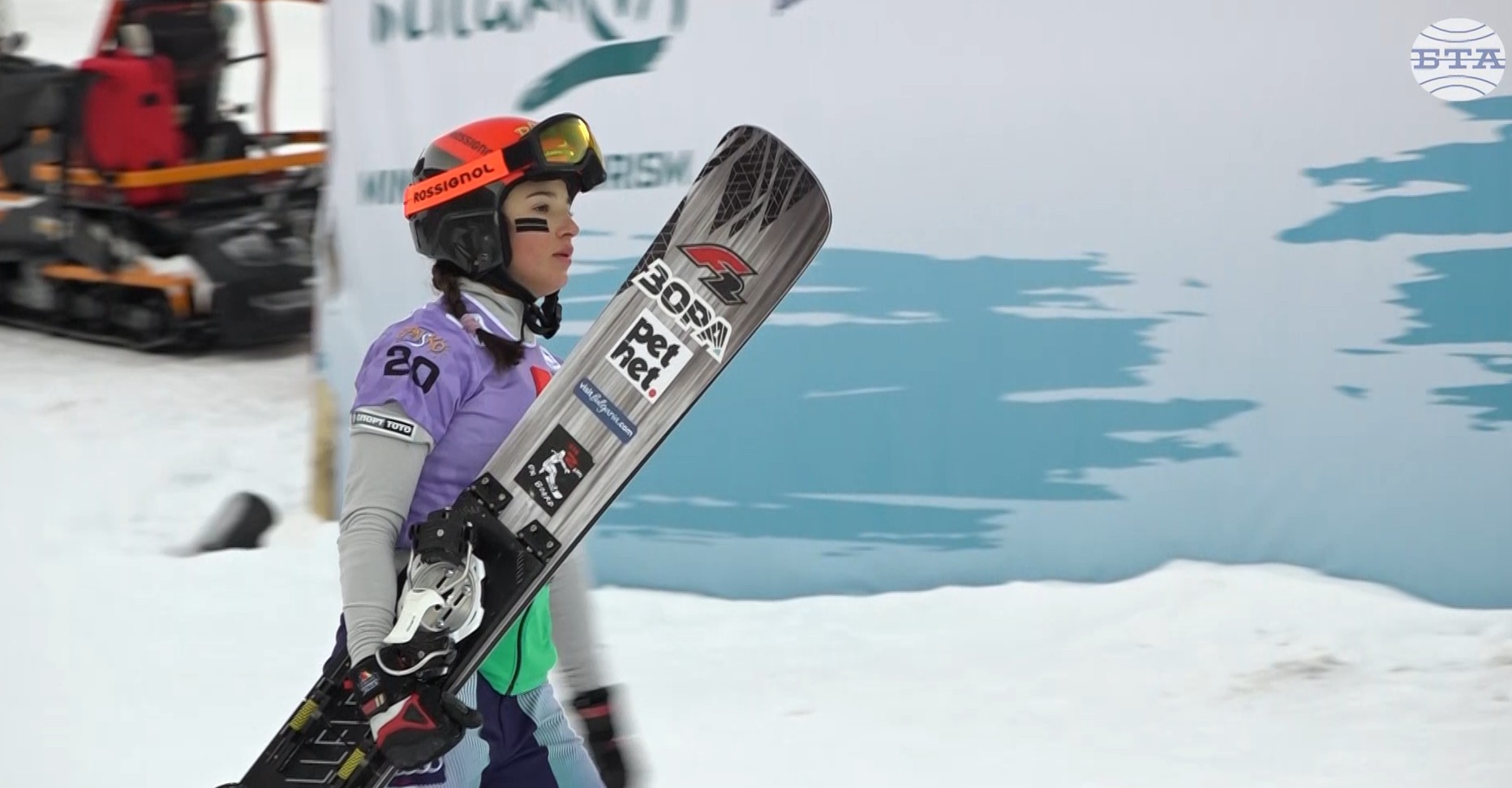 Малена Замфирова даде пето време в квалификацията за паралелния гигантски слалом от Световната купа по сноуборд в Банско