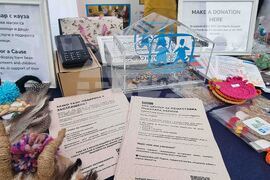 Перник - SOS Център за обществена подкрепа - благотворителен базар