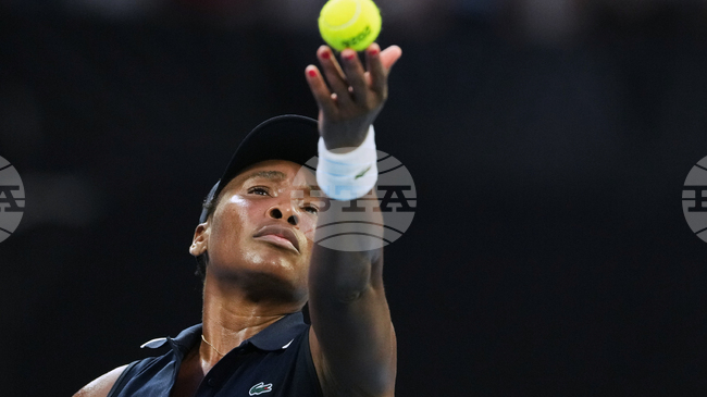 Винъс Уилямс отпадна в първия кръг на турнира по тенис за жени в Индиън Уелс