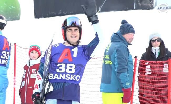 Тервел Замфиров и Радослав Янков преминаха квалификацията за паралелния гигантски слалом от Световната купа по сноуборд в Банско