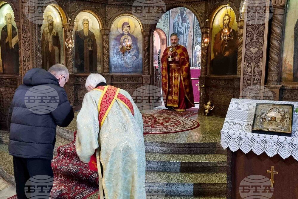 Търговище - неделна служба - отец Антоний Дончев