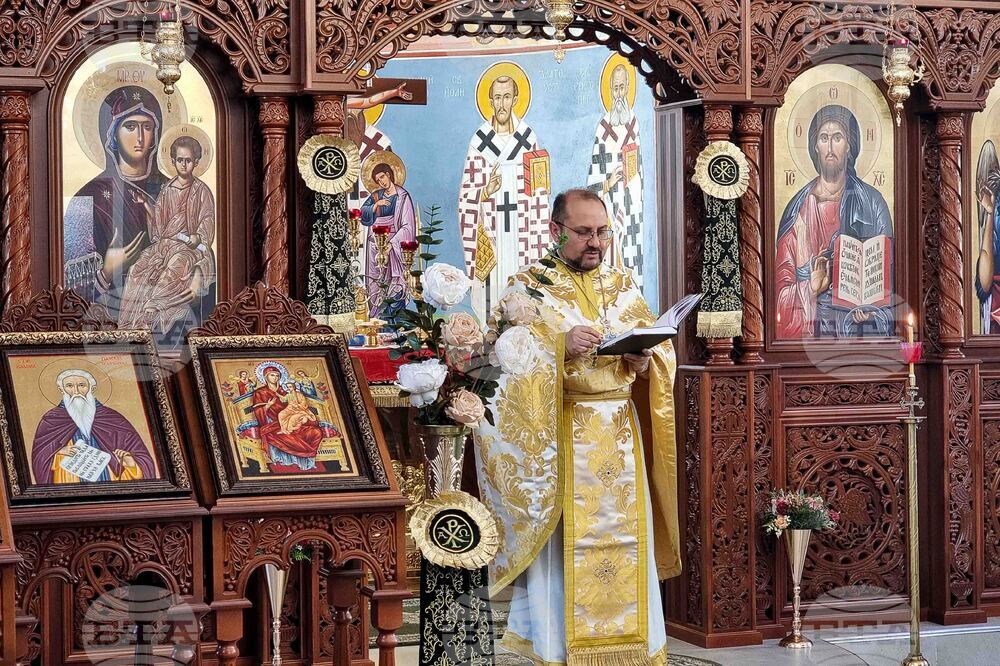 Сливен - Атанасовден - литургия