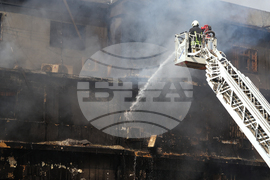 Pakistan Shopping Mall Fire