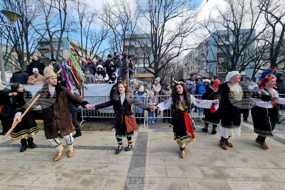 Перник - Международен фестивал на маскарадните игри „Сурва“ - втори ден